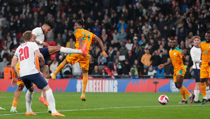 England v Ivory Coast International Friendly, Länderspiel, Nationalmannschaft Tyrone Mings of England scores their third goal during the International Friendly match at Wembley Stadium, London Content Not Available For UK Newspapers Copyright: xPaulxChestertonx FIL-16730-0165 UK Newspapers OUT