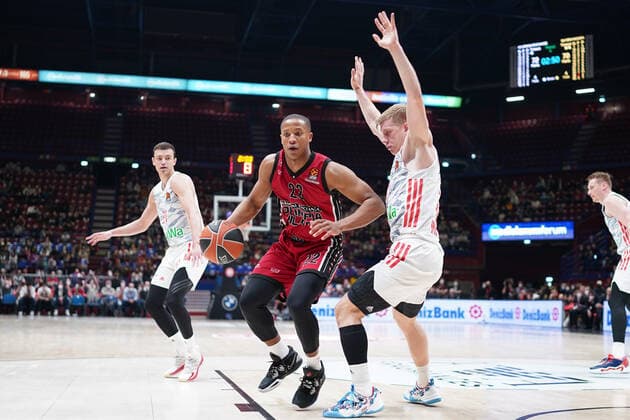 March 29, 2022, Milan, Italy: Milan, Italy, Mediolanum Forum, March 29, 2022, Devon Hall (AX Armani Exchange Olimpia Milano) during A.X Armani Exchange Milano vs Bayern Monaco - Basketball Euroleague Championship. Basketball Euroleague Championship - A X Armani Exchange Milano vs Bayern Monaco, Milan, Italy  - ZUMAl164 20220329_zsa_l164_107 Copyright: xSimonexLucarellix
