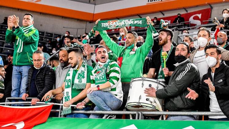 GER, EuroCup, ratiopharm ulm vs Frutti Extra Bursaspor 29 03 2022, ratiopharm arena, Neu Ulm, GER, EuroCup, ratiopharm ulm vs Frutti Extra Bursaspor, in picture cheering fans of Bursaspor. nordphotoxGmbHx xHafner nph00200