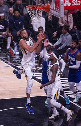 March 29, 2022, Los Angeles, California, USA: Rudy Gobert 27 of the Utah Jazz grabs the rebound during their NBA, Basketball Herren, USA game against the Los Angeles Clippers on Tuesday March 29, 2022 at Crypto.com Arena in Los Angeles, California. Clippers defeat Jazz, 121-115. ARIANA RUIZ PI Los Angeles USA - ZUMAp124 20220329_zaa_p124_011 Copyright: xArianaxRuizx