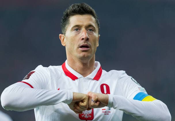 Sport Themen der Woche KW13 Poland v Sweden: Knockout Round Play-Offs - 2022 FIFA World Cup, WM, Weltmeisterschaft, Fussball Qualifier Robert Lewandowski (POL) during the e 2022 FIFA World Cup Qualifier knockout round play-off match between Poland and Sweden at Silesian Stadium on March 29, 2022 in Chorzow, Poland. Chorzow Poland  Copyright: xFotoxOlimpikx originalFilename:jastrzebowski-polskasz220329_npN9G.jpg