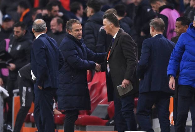 German coach Hansi Flick Germany , left , and coach Louis van Gaal Netherlands after the match 29 03 2022, Football 2022, GER, International match, Netherlands Germany 1 1, , Photo Maik Hölter TEAM2sportphoto Amsterdam Johan Cruijff ArenA Netherlands Team2