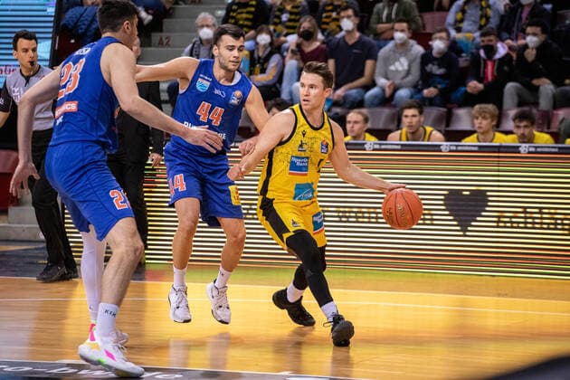 Jordan Hulls MHP Riesen Ludwigsburg, 01 GER, MHP Riesen Ludwigsburg vs Syntainics MBC, basketball, men, 1 Bundesliga, easycredit BBL, 19 Spieltag, Spielzeit 2021 2022, 30 03 2022 GER, MHP Riesen Ludwigsburg vs Syntainics MBC, basketball, men, 1 Bundesliga, easycredit BBL, 19 Spieltag, Spielzeit 2021 2022, 30 03 2022 Ludwigsburg Copyright: xTabeaxGuenzler Eibner-Pressefotox EP_TGR