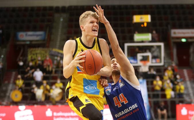 Ludwigsburg , Basketball easycredit BBL Bundesliga MHP Riesen Ludwigsburg vs SYNTAINICS MBC , Johannes Patrick Riesen