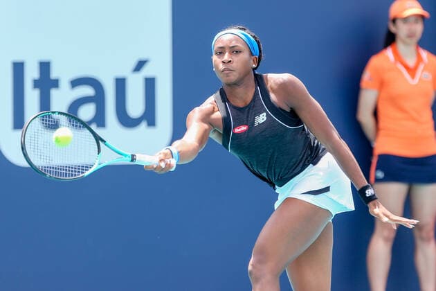 March 30, 2022, Miami Gardens, Florida, United States: Coco Gauff (USA) returns a shot during women s doubles at the Miami Open presented by Itau at Hard Rock Stadium in Miami Gardens, Florida. Miami Gardens United States - ZUMAw109 20220330_zap_w109_022 Copyright: xDebbyxWongx