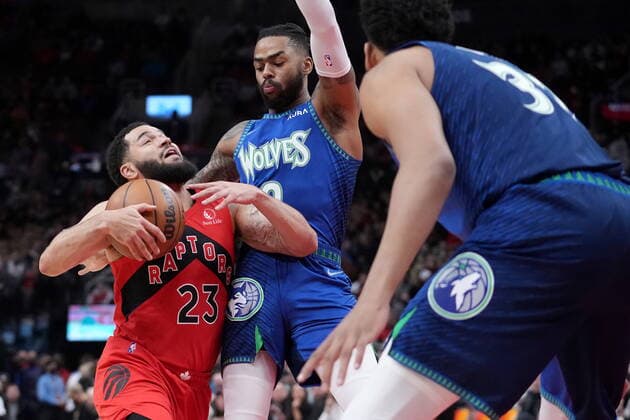 March 30, 2022, TORONTO, ON, CANADA: Toronto Raptors guard Fred VanVleet (23) tries to drive past Minnesota Timberwolves guard D Angelo Russell (0) during first half NBA, Basketball Herren, USA basketball action in Toronto, Wednesday, March 30, 2022. Canada News - March 30, 2022  - ZUMAc35_ 20220330_zaf_c35_126 Copyright: xNathanxDenettex