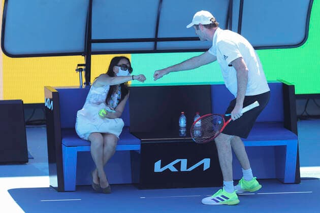 Torben Beltz welcomes Emma Raducanu mother Renee, Copyright: xJuergenxHasenkopfx
