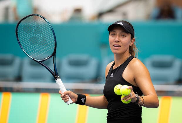 March 30, 2022, MIAMI, FLORIDA, UNITED STATES: Jessica Pegula of the United States after winning the quarter-final of the 2022 Miami Open WTA, Tennis Damen 1000 tennis tournament against Paula Badosa of Spain MIAMI UNITED STATES - ZUMAa181 20220330_zaa_a181_049 Copyright: xRobxPrangex