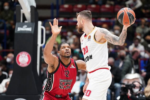 March 31, 2022, Milan, Italy: Milan, Italy, Mediolanum Forum, March 31, 2022, Donatas Motiejunas (AS Monaco Basket) twharted by Kyle Hines (AX Armani Exchange Olimpia Milano) during A.X Armani Exchange Milano vs AS Monaco - Basketball Euroleague Championship. Basketball Euroleague Championship - A X Armani Exchange Milano vs AS Monaco, Milan, Italy - ZUMAl164 20220331_zsa_l164_009 Copyright: xSimonexLucarellix