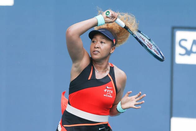 Sport Bilder des Tages March 31, 2022, Miami Gardens, Florida, United States: Naomi Osaka (JPN) returns a shot during the women s singles semifinals at the Miami Open presented by Itau at Hard Rock Stadium in Miami Gardens, Florida. Miami Gardens United States - ZUMAw109 20220331_zap_w109_044 Copyright: xDebbyxWongx