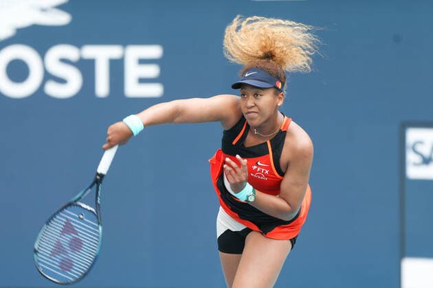 March 31, 2022, Miami Gardens, Florida, United States: Naomi Osaka (JPN) serves during the women s singles semifinals at the Miami Open presented by Itau at Hard Rock Stadium in Miami Gardens, Florida. Miami Gardens United States - ZUMAw109 20220331_zap_w109_054 Copyright: xDebbyxWongx