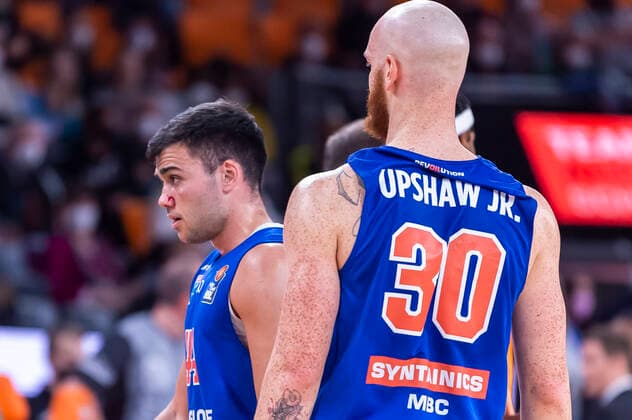 Nikola Rebic 44, Syntainics MBC with his cut on the nose GER, Basketball, easyCredit Basketball Bundesliga, Spieltag 28, Ratiopharm Ulm vs Syntainics MBC, 02 04 2022, GER, Basketball, easyCredit Basketball Bundesliga, Spieltag 28, Ratiopharm Ulm vs Syntainics MBC, 02 04 2022 New Ulm Copyright: xEibner-Pressefotox EP_FWF