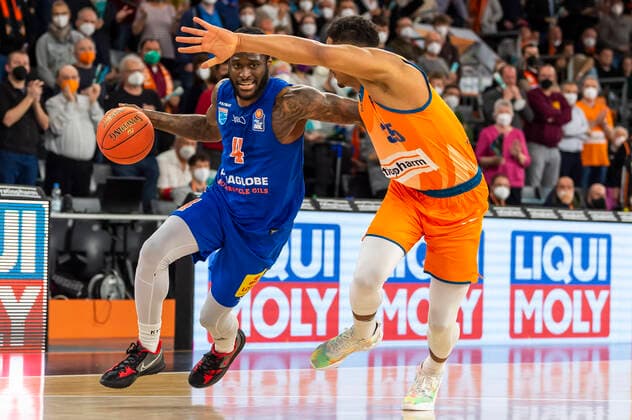 AJ English 4, Syntainics MBC with Karim Jallow 35, Ratiopharm Ulm GER, Basketball, easyCredit Basketball Bundesliga, Spieltag 28, Ratiopharm Ulm vs Syntainics MBC, 02 04 2022, GER, Basketball, easyCredit Basketball Bundesliga, Spieltag 28, Ratiopharm Ulm vs Syntainics MBC, 02 04 2022 New Ulm Copyright: xEibner-Pressefotox EP_FWF