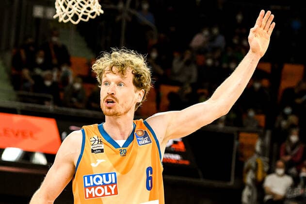 GER, BBL, ratiopharm Ulm vs Syntainics MBC 02 04 2022, ratiopharm arena, New Ulm, GER, BBL, ratiopharm Ulm vs Syntainics MBC, pictured Per Guenther Ulm, 6 nordphotoxGmbHx xHafner nph00200