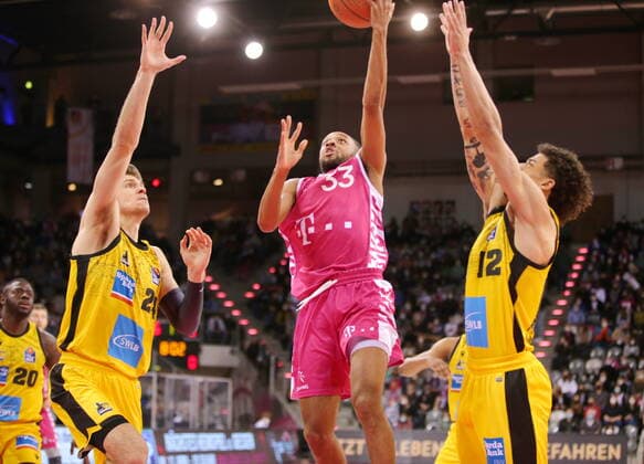 Parker Jackson Cartwright Telekom Baskets Bonn vs MHP RIESEN Ludwigsburg easyCredit BBL 1 Bundesliga , 2021 2022 season , Main round 28 matchday