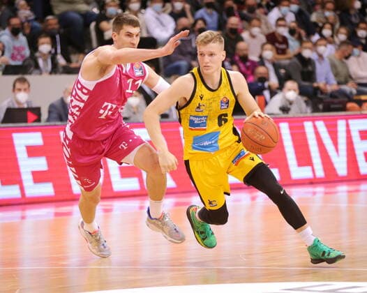Oleksandr Lypovyy Telekom Baskets Bonn vs Johannes Patrick MHP RIESEN Ludwigsburg easyCredit BBL 1 Bundesliga , 2021 2022 season , Main round 28 matchday
