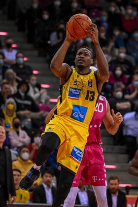 easyCredit BBL, Telekom Baskets Bonn vs MHP RIESEN Ludwigsburg, 02 04 2022 Yorman Polas Bartolo MHP RIESEN Ludwigsburg, 13 , easyCredit BBL, Telekom Baskets Bonn vs MHP RIESEN Ludwigsburg on 02 04 2022 at Telekom Dome, Bonn North Rhine Westphalia. Copyright: xBEAUTIFULxSPORTS Mueller-Laschetx