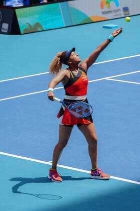 April, 2 - Miami Gardens: Naomi Osaka(JPN) in action here plays Iga Swaitek(POL) at the Finals of the 2022 Miami open. . Credit: MediaPunch Miami Gardens United States - ZUMA 0154368510st Copyright: xAndrewxPatronx
