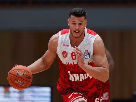 03 04 2022, s Oliver Wuerzburg vs NINERS Chemnitz, easyCredit BBL, 28 Matchday, GER, Wuerzburg, tectake Arena, In picture from left Filip Stanic s Oliver Wuerzburg Copyright: HMBxMedia xHeikoxBecker