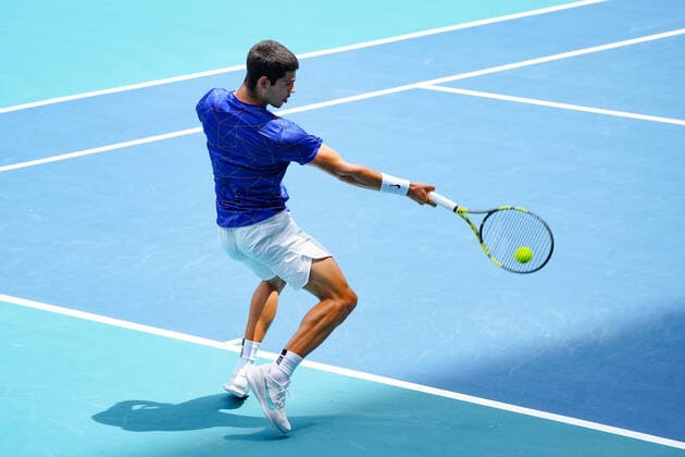 April 3, 2022, Miami Gardens, Florida, United States: April, 3 - Miami Gardens: Carlos Alcaraz(ESP) in action here, takes the first set 75 against Casper Ruud(NOR) during the Finals of the 2022 Miami open. Miami Gardens United States - ZUMApa3_ 0154454612st Copyright: xAndrewxPatronx