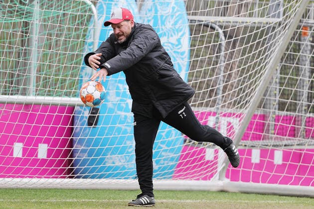 Sport Themen der Woche KW14 Sport Bilder des Tages 1. FC Köln 1. FC Köln, Training, Steffen Baumgart (1. FC Köln), 04.04.2022, Bild: *** 1 FC Cologne 1 FC Cologne, training, Steffen Baumgart 1 FC Cologne , 04 04 2022, picture DUS900