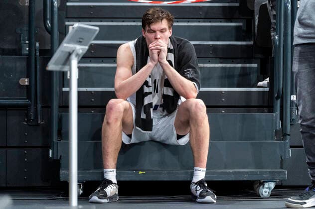 Maik Kotsar Hamburg Towers 11 disappointed after losing to Lietkabelis Panevezys Hamburg Towers vs Lietkabelis Panevezys, basketball, Eurocup, group stage, matchday 13, season 2021 2022, 04 04 2022 Marcel von Fehrn Hamburg Towers vs Lietkabelis Panevezys, basketball, Eurocup, group stage, matchday 13, season 2021 2022, 04 04 2022 Hamburg Copyright: xEibnerxPressefoto MarcelxvonxFehrnx EP_MFN