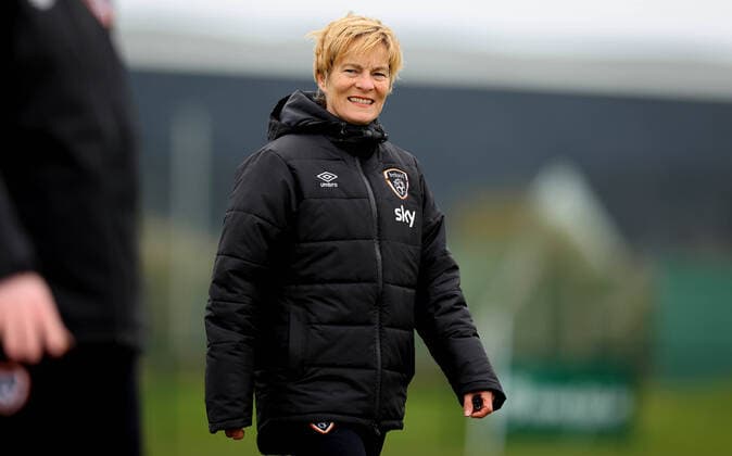 Republic of Ireland WNT Squad Training, FAI National Training Centre, Abbotstown, Dublin 5 4 2022 Manager Vera Pauw Vera Pauw 5 4 2022  Copyright: x INPHO RyanxByrnex RB1_1687