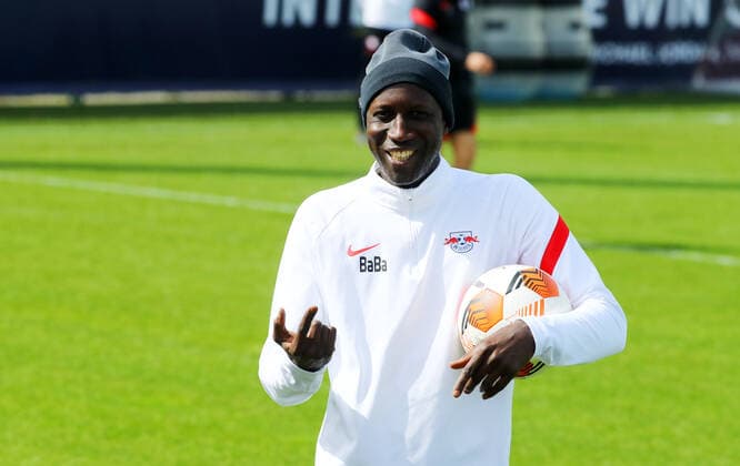 Europa League RB Leipzig training 06 04 2022 Leipzig, 06 04 2022, RBL training center, Europa League , RB Leipzig final training the day before RBL v Atalanta Bergamo , In the picture team coach Babacar N Diaye RB Leipzig , Picture Point