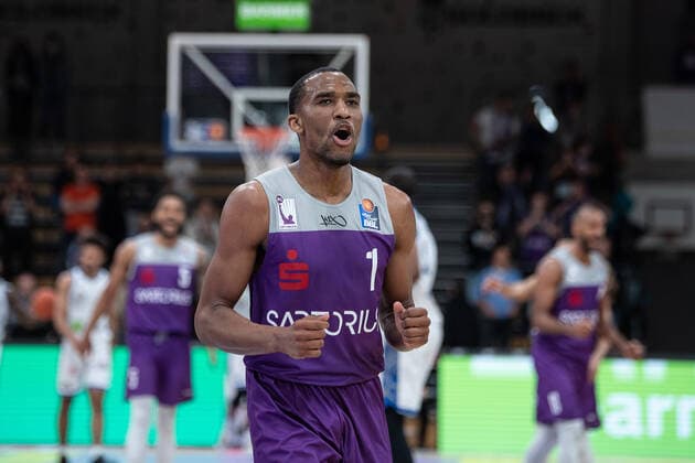 BG Göttingen Fraport Skyliners 06 04 2022, Basketball Bundesliga, 2021 2022 season, 17 match day, BG Göttingen Fraport Skyliners Göttingens Jeremiah Martin Göttingen Lower Saxony Germany