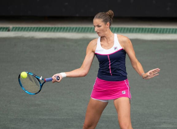 April 6, 2022: Karolina Pliskova (CZE) defeated Katarina Zavatska (UKR) 5-7, 7-5, 6-4, at the CreditOne Charleston Open being played at Family Circle Tennis Center in Charleston, South Carolina, USA Tennisclix CSM Charleston USA - ZUMAc04_ 20220406_zaf_c04_030 Copyright: xLesliexBillmanx