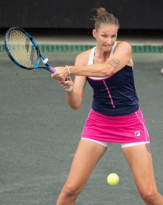 April 6, 2022: Karolina Pliskova (CZE) defeated Katarina Zavatska (UKR) 5-7, 7-5, 6-4, at the CreditOne Charleston Open being played at Family Circle Tennis Center in Charleston, South Carolina, USA Tennisclix CSM Charleston USA - ZUMAc04_ 20220406_zaf_c04_035 Copyright: xLesliexBillmanx