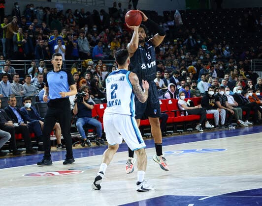 Turk Telekom vs Hamburg Towers Eurocup match in Ankara, Turkey, on 6 April 2022. ( Copyright: MuhammedxAlixYahsix-xDepoxPhotos 17487816