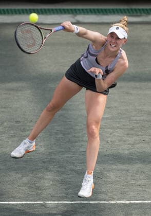 April 6, 2022: Allison Riske (USA) loses to Aryna Sabalenka (BLR), 7-5, 6-3 at the CreditOne Charleston Open being played at Family Circle Tennis Center in Charleston, South Carolina, {USA} Tennisclix CSM Charleston USA - ZUMAc04_ 20220406_zaf_c04_041 Copyright: xLesliexBillmanx