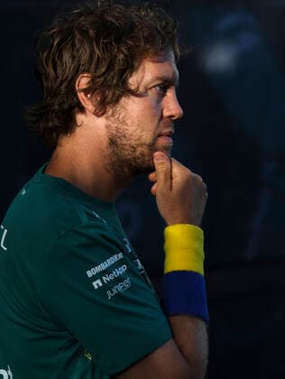 5 Sebastian Vettel DEU, Aston Martin Aramco Cognizant F1 Team , F1 Grand Prix of Australia at Melbourne Grand Prix Circuit on April 7, 2022 in Melbourne, Australia Photo by HOCH ZWEI Melbourne Australia