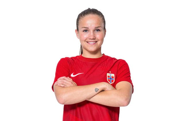 220407 Guro Reiten of the Norwegian womens national football team poses for a portrait on April 4, 2022 in Oslo Photo Vegard Grott BILDBYRAN kod VG VG0262 bbeng fotball fotboll football norge norway a kvinnor portrett porträtt portraits dam,  Copyright: VEGARDxGRoTT BB220407VG270