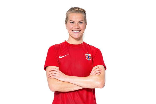 220407 Ada Hegerberg of the Norwegian womens national football team poses for a portrait on April 4, 2022 in Oslo Photo Vegard Grott BILDBYRAN kod VG VG0262 bbeng fotball fotboll football norge norway a kvinnor portrett porträtt portraits dam,  Copyright: VEGARDxGRoTT BB220407VG305