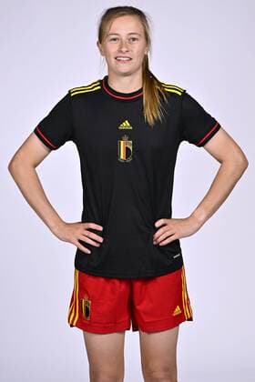 TUBIZE, BELGIUM - APRIL 05 : Biesmans Julie defender of Belgium pictured during a photoshoot of the National Belgian Football Team Women The Red Flames on April 5, 2022 in Tubize, Belgium, 05 04 2022 ( photoshoot Red Flames PhotoNews Panoramic 
