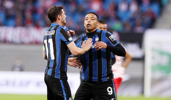 RB Leipzig Bergamo 07 04 2022 Leipzig, 07 04 2022, Red Bull Arena, Football, UEFA Europa League, Quarterfinals , RB Leipzig vs Atalanta Bergamo , In picture goal for Atalanta Bergamo Luis Muriel 9, Bergamo scores 0 1 and cheers with teammates , UEFA regulations prohibit any use of photographs as image sequences and or quasi video