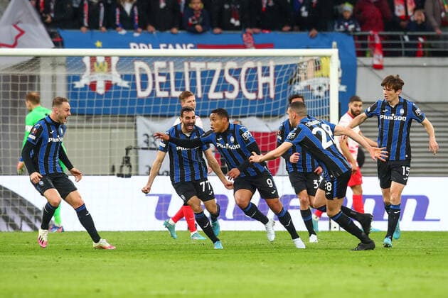 07 04 2022, xtgx, football UEFA European League, RB Leipzig Atalanta Bergamo emspor, v l Luis Muriel Atalanta Bergamo, 9 cheers, goal celebration, celebrates the goal, celebration DFL DFB REGULATIONS PROHIBIT ANY USE OF PHOTOGRAPHS AS IMAGE SEQUENCES AND OR QUASI VIDEO Leipzig