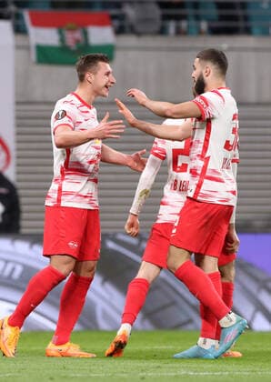 RB Leipzig Bergamo 07 04 2022 Leipzig, 07 04 2022, Red Bull Arena, Football, UEFA Europa League, Quarterfinals , RB Leipzig vs Atalanta Bergamo , In picture Goal for RB Leipzig Willi Orban 4, RB Leipzig scores 1 1 and cheers with Konrad Laimer 27, RB Leipzig , Josko Gvardiol 32, RB Leipzig , UEFA regulations prohibit any use of photographs as image sequences and or quasi video