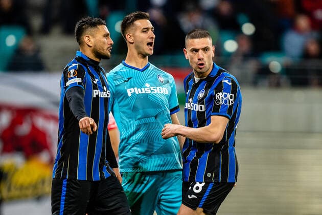 FB EL RB Leipzig Atalanta Bergamo cheering Juan Musso Atalanta B C and Merih Demiral Atalanta B C during the quarterfinal match 1 season 2021 2022 in the Europa League men between RB Leipzig and Atalanta Bergamo at Red Bull Arena on April 7, 2022 in Leipzig, Saxony, Germany