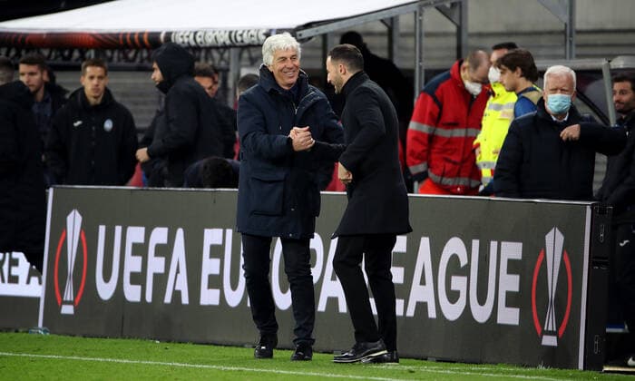 Coach Gian Piero Gasperine, coach Domenico Tedesco after end of match Sports Football Soccer UEFA Euroleague Europa League UEL Quarterfinals Men Season 2021 2022 07 04 2022 Rasen Ballsport RB Leipzig RBL vs Atalanta Bergamo DFL regulations prohibit any use of photographs as image sequences and or quasi video