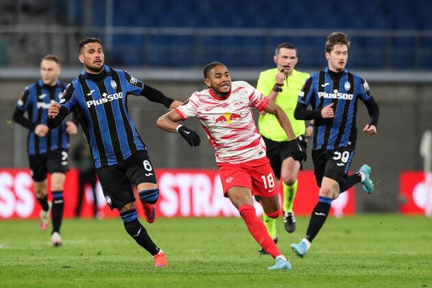 Christopher Nkunku RB Leipzig,18 vs Jose Luis Palomino Atalanta Bergamo,6 Europa League season 2021 2022 quarterfinal RB Leipzig vs Atalanta Bergamo at Red Bull Arena in Leipzig cutout,single image,action,football,Germany,man,men,07 04 2022