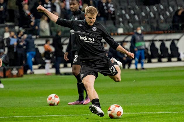 UEFA Europa League, Eintracht Frankfurt vs FC Barcelona, Deutsche Bank Park, Frankfurt, 07 04 2022 Martin Hinteregger Eintracht Frankfurt 13 , Eintracht Frankfurt vs FC Barcelona, Frankfurt, Deutsche Bank Park, 7 4 2022 Copyright: xBEAUTIFULxSPORTS Gawlikx