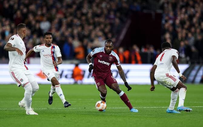 Mandatory Credit: Photo by Simon Dael Shutterstock (12885077as) Michail Antonio of West Ham United (centre) West Ham United v Olympique Lyonnais, UEFA Europa League, Quarter Final, First Leg, Football, The London Stadium, London, UK - 07 Apr 2022 EDITORIAL USE ONLY No use with unauthorised audio, video, data, fixture lists, club league logos or live services. Online in-match use limited to 120 images, no video emulation. No use in betting, games or single club league player publications. West Ham United v Olympique Lyonnais, UEFA Europa League, Quarter Final, First Leg, Football, The London Stadium, London, UK - 07 Apr 2022 EDITORIAL USE ONLY No use with unauthorised audio, video, data, fixture lists, club league logos or live services. Online in-match use limited to 120 images, no video emulation. No use in betting, games or single club league player publications. Copyright: xSimonxDael Shutterstockx 12885077as