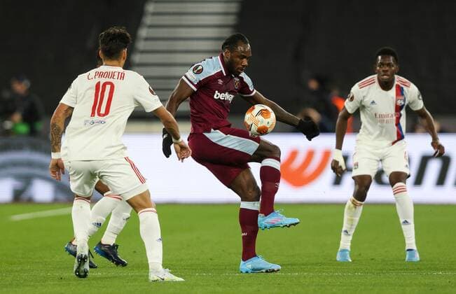 Mandatory Credit: Photo by Andrew Fosker Shutterstock (12885085aq) Michail Antonio of West Ham United (centre) West Ham United v Olympique Lyonnais, UEFA Europa League, Quarter Final, First Leg, Football, The London Stadium, London, UK - 07 Apr 2022 EDITORIAL USE ONLY No use with unauthorised audio, video, data, fixture lists, club league logos or live services. Online in-match use limited to 120 images, no video emulation. No use in betting, games or single club league player publications. West Ham United v Olympique Lyonnais, UEFA Europa League, Quarter Final, First Leg, Football, The London Stadium, London, UK - 07 Apr 2022 EDITORIAL USE ONLY No use with unauthorised audio, video, data, fixture lists, club league logos or live services. Online in-match use limited to 120 images, no video emulation. No use in betting, games or single club league player publications. Copyright: xAndrewxFosker Shutterstockx 12885085aq