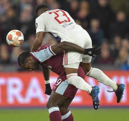 Mandatory Credit: Photo by Arfa Griffiths West Ham United Shutterstock (12885365z) Michail Antonio of West Ham United in action with Thiago Mendes of Olympique Lyonnaise West Ham United v Olympique Lyonnais, UEFA Europa League, Quarter Final, First Leg, Football, The London Stadium, London, UK - 07 Apr 2022 EDITORIAL USE ONLY No use with unauthorised audio, video, data, fixture lists, club league logos or live services. Online in-match use limited to 120 images, no video emulation. No use in betting, games or single club league player publications. West Ham United v Olympique Lyonnais, UEFA Europa League, Quarter Final, First Leg, Football, The London Stadium, London, UK - 07 Apr 2022 EDITORIAL USE ONLY No use with unauthorised audio, video, data, fixture lists, club league logos or live services. Online in-match use limited to 120 images, no video emulation. No use in betting, games or single club league player publications. Copyright: xArfaxGriffiths WestxHamxUnited Shutterstockx 12885365z