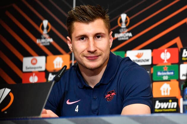 Soccer UEFA Europa League, quarterfinals, first leg season 2021 2022, RB Leipzig vs Atalanta Bergamo 07 04 2022 1 1 0 1 Willi Orban center back RB Leipzig, back number 4, 4 at the press conference after the match RB Leipzig vs Bergamo 07 04 2022 Leipzig Saxony Germany Red Bull Arena
