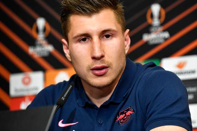 Soccer UEFA Europa League, quarterfinals, first leg season 2021 2022, RB Leipzig vs Atalanta Bergamo 07 04 2022 1 1 0 1 Willi Orban center back RB Leipzig, back number 4, 4 at the press conference after the match RB Leipzig vs Bergamo 07 04 2022 Leipzig Saxony Germany Red Bull Arena