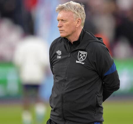 Mandatory Credit: Photo by Arfa Griffiths West Ham United Shutterstock (12885365t) David Moyes of West Ham United awaits kick-off West Ham United v Olympique Lyonnais, UEFA Europa League, Quarter Final, First Leg, Football, The London Stadium, London, UK - 07 Apr 2022 EDITORIAL USE ONLY No use with unauthorised audio, video, data, fixture lists, club league logos or live services. Online in-match use limited to 120 images, no video emulation. No use in betting, games or single club league player publications. West Ham United v Olympique Lyonnais, UEFA Europa League, Quarter Final, First Leg, Football, The London Stadium, London, UK - 07 Apr 2022 EDITORIAL USE ONLY No use with unauthorised audio, video, data, fixture lists, club league logos or live services. Online in-match use limited to 120 images, no video emulation. No use in betting, games or single club league player publications. Copyright: xArfaxGriffiths WestxHamxUnited Shutterstockx 12885365t